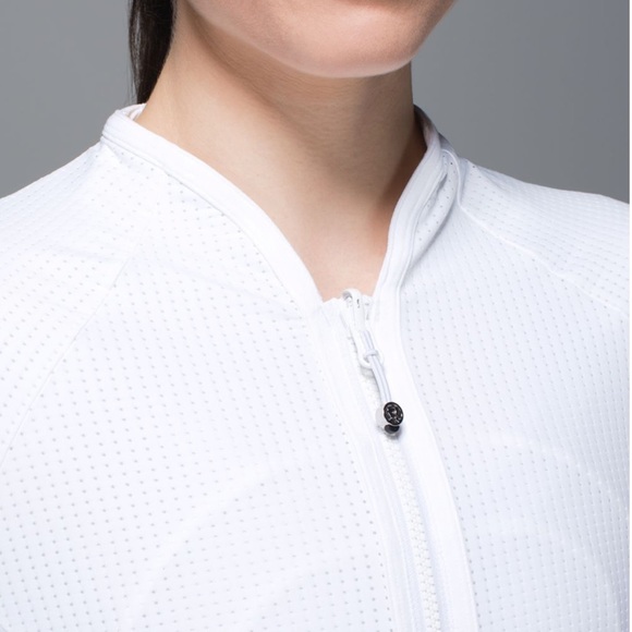 Lululemon Find Your Bliss Jacket White - Picture 4 of 16